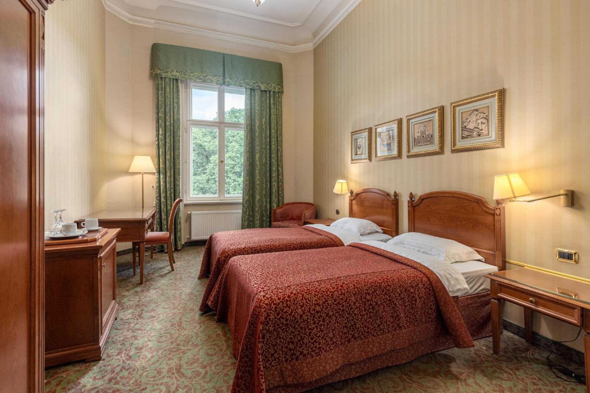 The Benjamin House Hotel