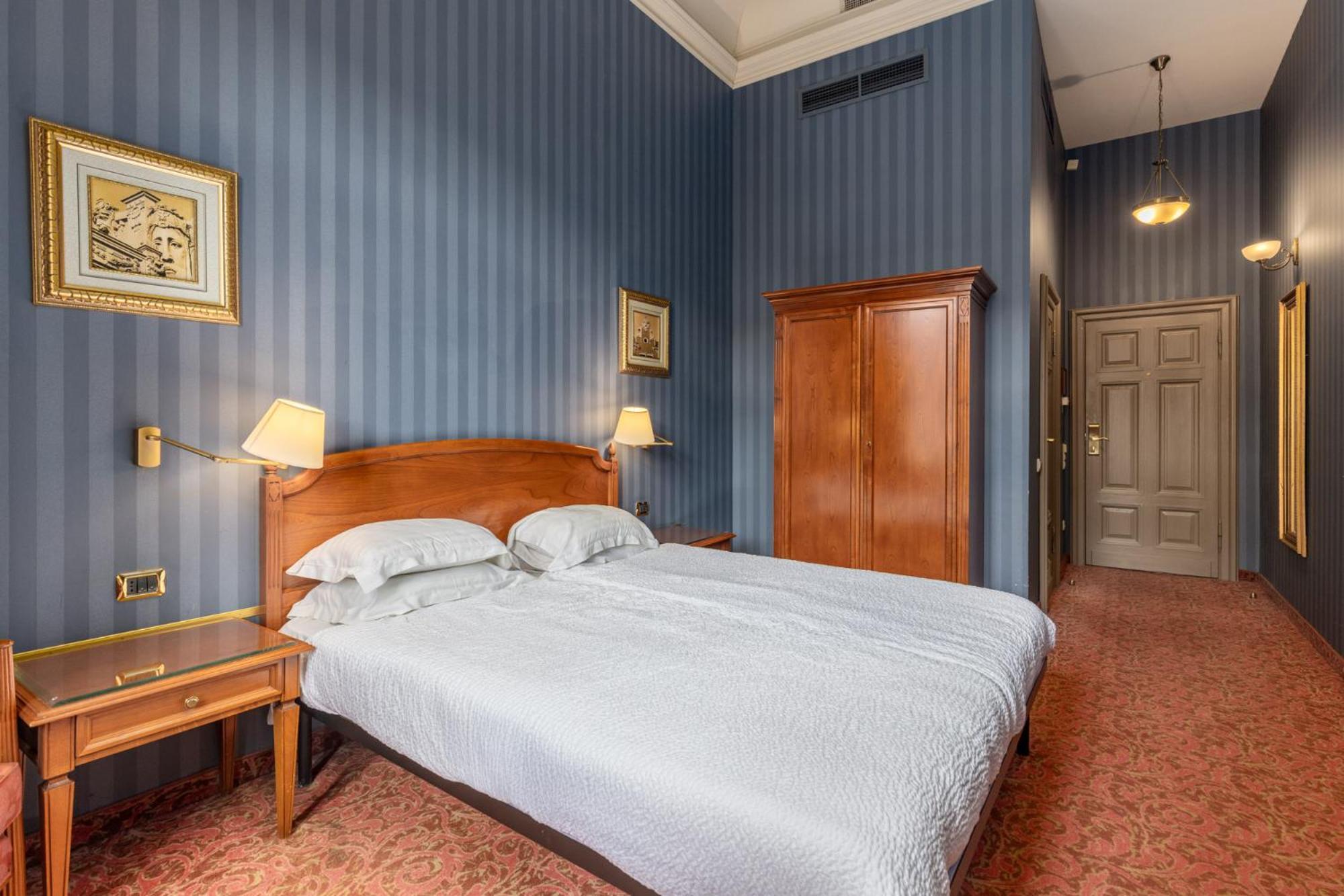 The Benjamin House 4* Рига